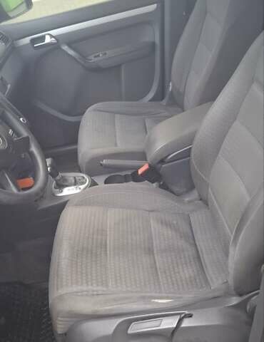 Чорний Фольксваген Туран, об'ємом двигуна 2 л та пробігом 485 тис. км за 4300 $, фото 9 на Automoto.ua