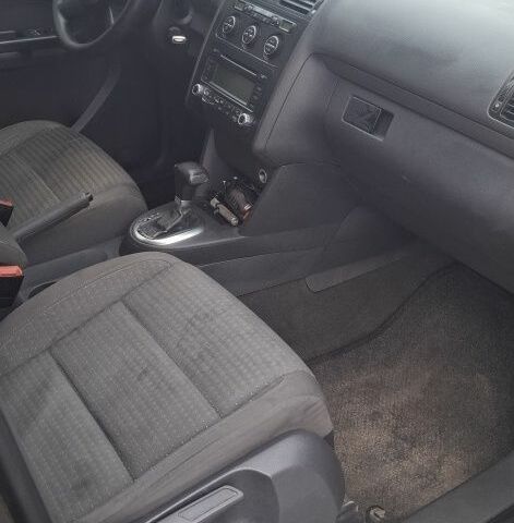 Черный Фольксваген Туран, объемом двигателя 2 л и пробегом 485 тыс. км за 4550 $, фото 4 на Automoto.ua