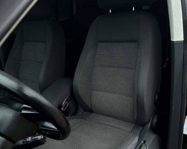 Черный Фольксваген Туран, объемом двигателя 1.9 л и пробегом 285 тыс. км за 6200 $, фото 26 на Automoto.ua