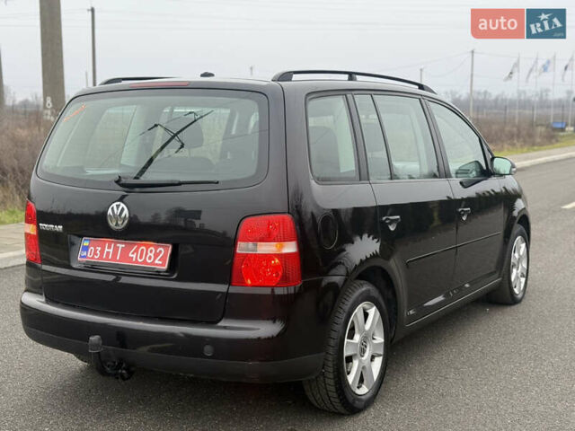 Чорний Фольксваген Туран, об'ємом двигуна 1.6 л та пробігом 220 тис. км за 6200 $, фото 15 на Automoto.ua