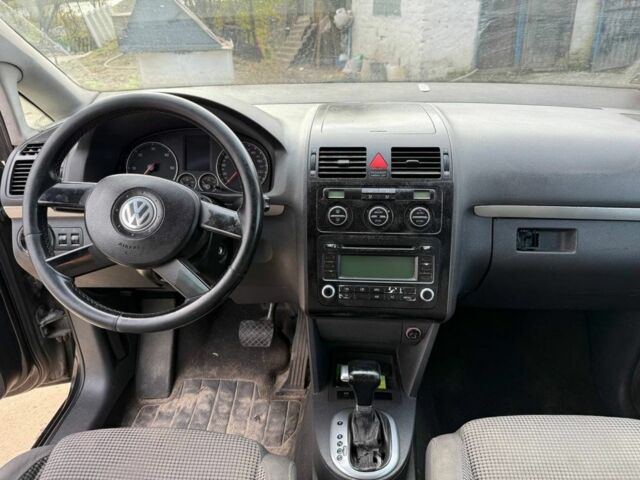 Чорний Фольксваген Туран, об'ємом двигуна 1.9 л та пробігом 430 тис. км за 2500 $, фото 7 на Automoto.ua