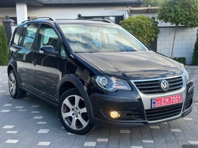 Черный Фольксваген Туран, объемом двигателя 1.4 л и пробегом 260 тыс. км за 6500 $, фото 19 на Automoto.ua