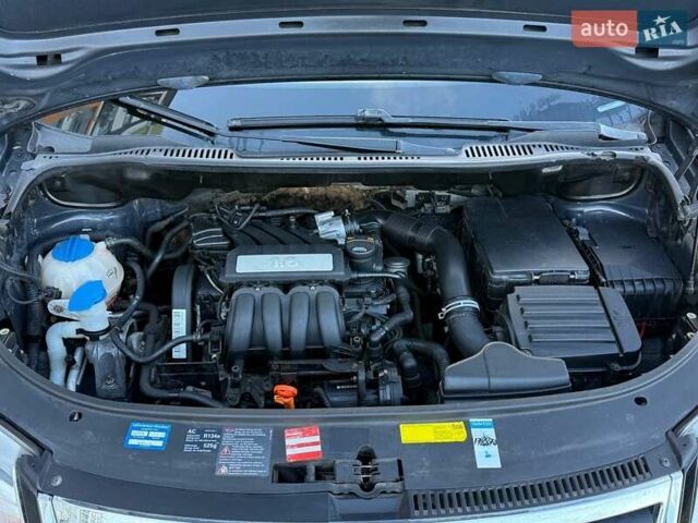 Чорний Фольксваген Туран, об'ємом двигуна 1.6 л та пробігом 178 тис. км за 7950 $, фото 38 на Automoto.ua