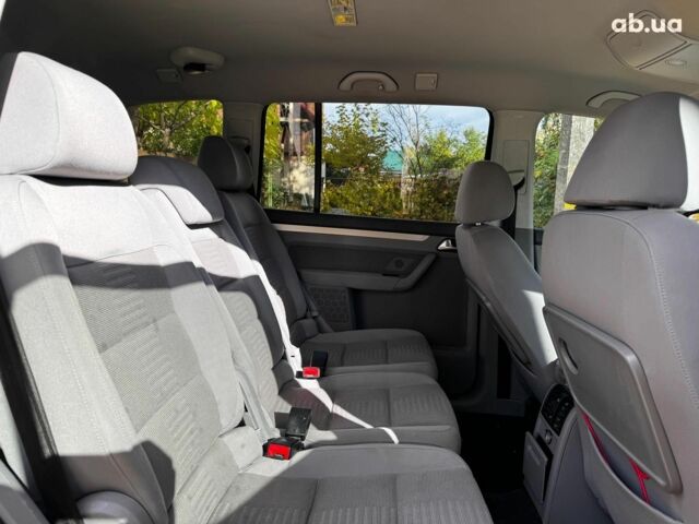 Фольксваген Туран 2007 в Киеве на Automoto.ua Черный Фольксваген Туран, объемом двигателя 1.4 л и пробегом 242 тыс. км за 6390 $, фото 20 на Automoto.ua