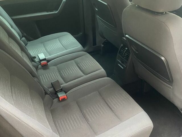 Чорний Фольксваген Туран, об'ємом двигуна 1.4 л та пробігом 178 тис. км за 6300 $, фото 7 на Automoto.ua