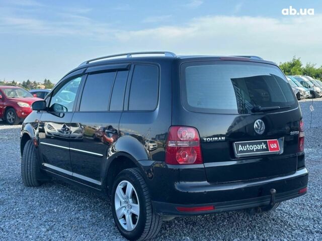 Черный Фольксваген Туран, объемом двигателя 2 л и пробегом 260 тыс. км за 7890 $, фото 5 на Automoto.ua