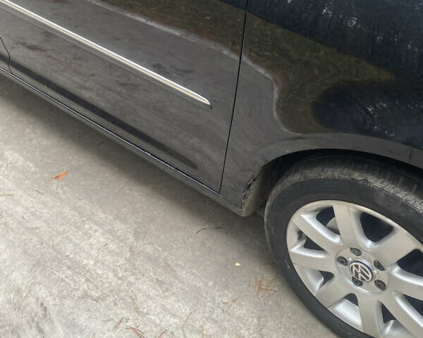 Чорний Фольксваген Туран, об'ємом двигуна 1.39 л та пробігом 187 тис. км за 6500 $, фото 5 на Automoto.ua