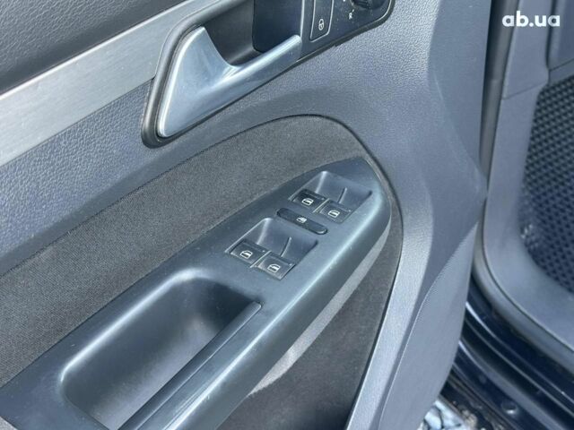 Черный Фольксваген Туран, объемом двигателя 2 л и пробегом 260 тыс. км за 7890 $, фото 13 на Automoto.ua