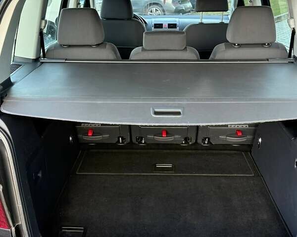 Чорний Фольксваген Туран, об'ємом двигуна 1.6 л та пробігом 178 тис. км за 7950 $, фото 33 на Automoto.ua