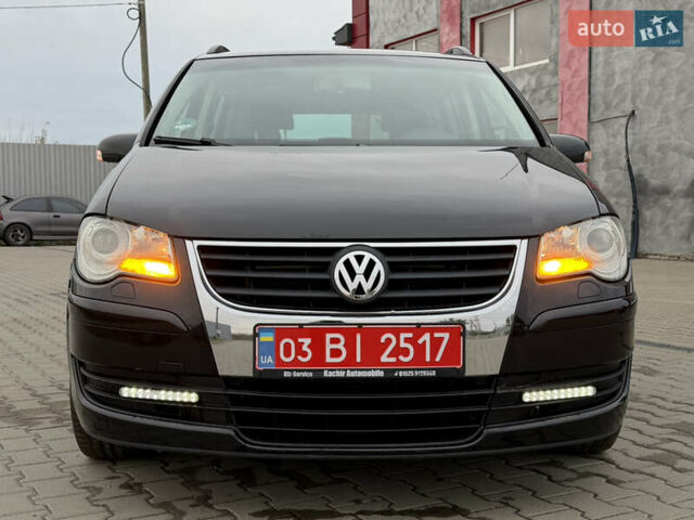 Чорний Фольксваген Туран, об'ємом двигуна 1.6 л та пробігом 201 тис. км за 7350 $, фото 10 на Automoto.ua