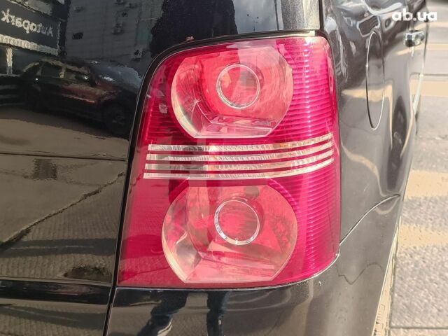 Чорний Фольксваген Туран, об'ємом двигуна 2 л та пробігом 260 тис. км за 9390 $, фото 10 на Automoto.ua