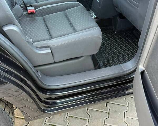 Чорний Фольксваген Туран, об'ємом двигуна 1.6 л та пробігом 178 тис. км за 7950 $, фото 27 на Automoto.ua