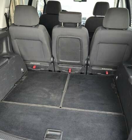 Чорний Фольксваген Туран, об'ємом двигуна 1.97 л та пробігом 240 тис. км за 7300 $, фото 12 на Automoto.ua