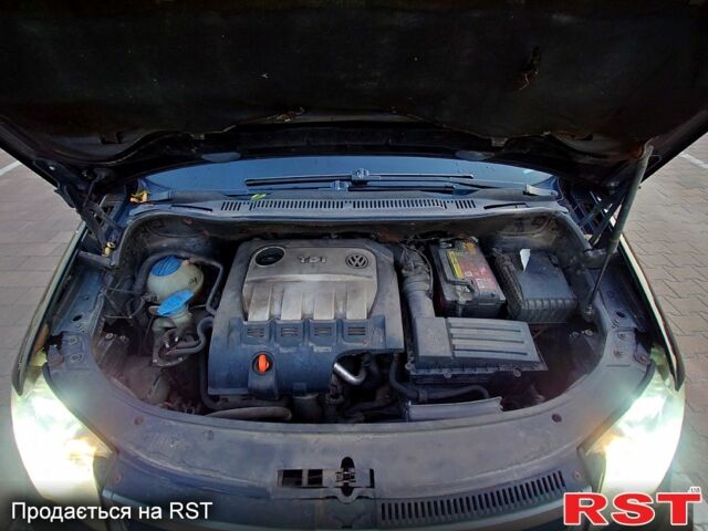 Чорний Фольксваген Туран, об'ємом двигуна 2 л та пробігом 240 тис. км за 7700 $, фото 13 на Automoto.ua