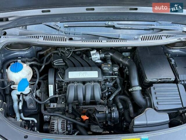 Чорний Фольксваген Туран, об'ємом двигуна 1.6 л та пробігом 178 тис. км за 7950 $, фото 37 на Automoto.ua