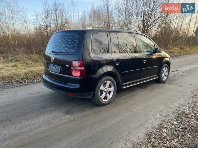 Черный Фольксваген Туран, объемом двигателя 1.9 л и пробегом 367 тыс. км за 3400 $, фото 2 на Automoto.ua
