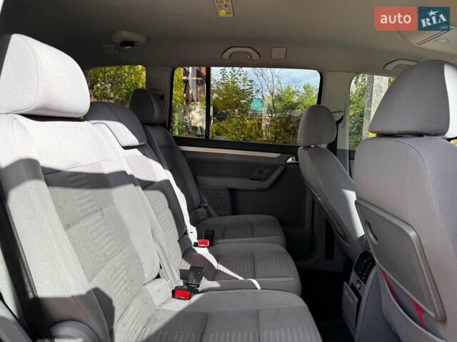 Фольксваген Туран 2007 в Киеве на Automoto.ua Черный Фольксваген Туран, объемом двигателя 1.4 л и пробегом 242 тыс. км за 6390 $, фото 20 на Automoto.ua