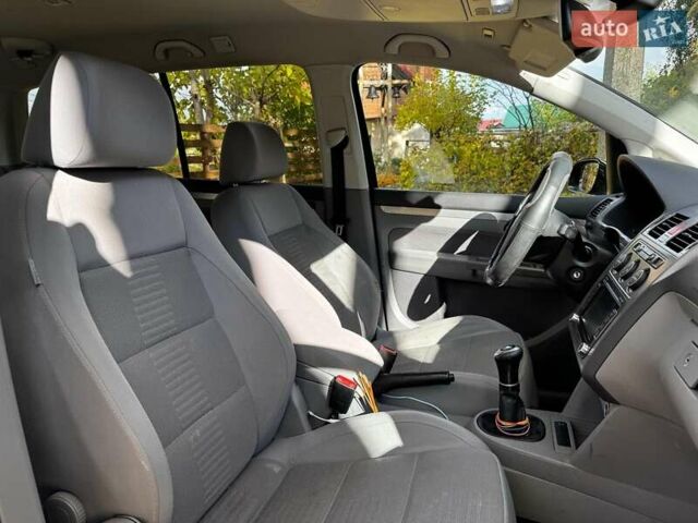 Фольксваген Туран 2007 в Киеве на Automoto.ua Черный Фольксваген Туран, объемом двигателя 1.4 л и пробегом 242 тыс. км за 6390 $, фото 21 на Automoto.ua