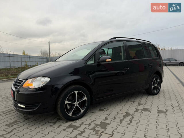 Чорний Фольксваген Туран, об'ємом двигуна 1.6 л та пробігом 201 тис. км за 7350 $, фото 15 на Automoto.ua