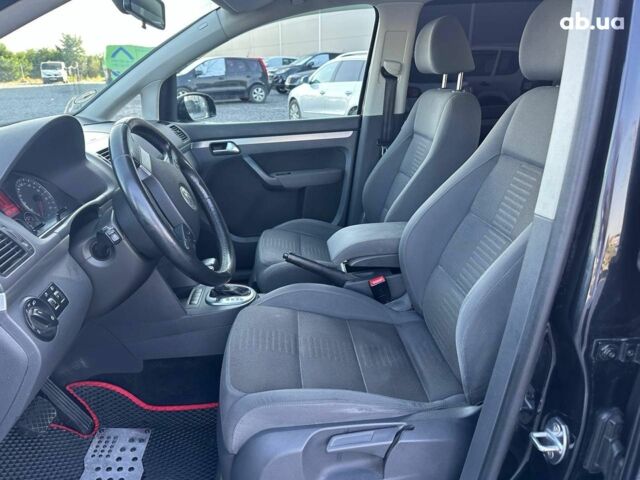 Черный Фольксваген Туран, объемом двигателя 2 л и пробегом 260 тыс. км за 7890 $, фото 15 на Automoto.ua