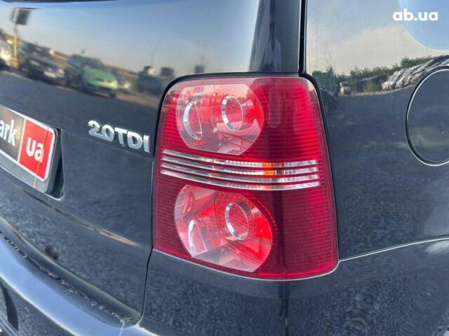 Черный Фольксваген Туран, объемом двигателя 2 л и пробегом 260 тыс. км за 7890 $, фото 24 на Automoto.ua