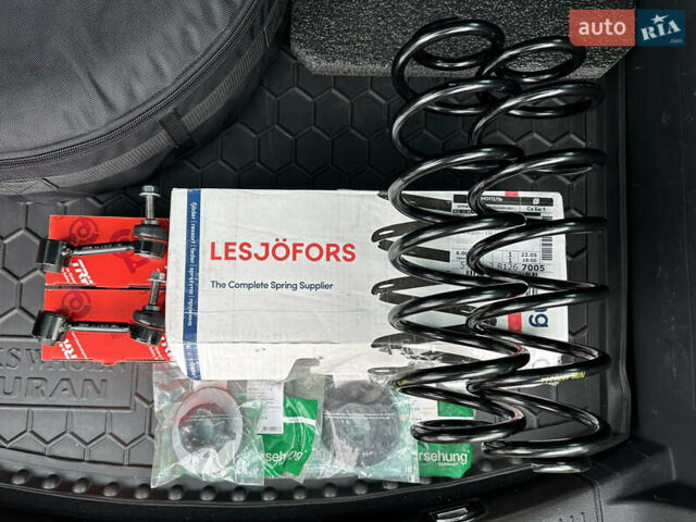 Чорний Фольксваген Туран, об'ємом двигуна 1.97 л та пробігом 270 тис. км за 8300 $, фото 47 на Automoto.ua