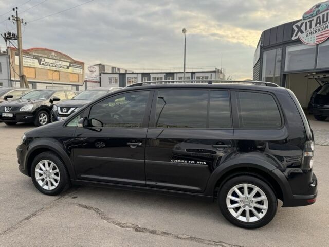 Черный Фольксваген Туран, объемом двигателя 1.9 л и пробегом 278 тыс. км за 7100 $, фото 4 на Automoto.ua