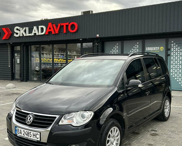 Чорний Фольксваген Туран, об'ємом двигуна 1.9 л та пробігом 124 тис. км за 8700 $, фото 10 на Automoto.ua