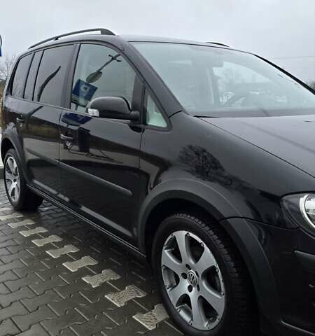 Чорний Фольксваген Туран, об'ємом двигуна 1.97 л та пробігом 240 тис. км за 7300 $, фото 2 на Automoto.ua