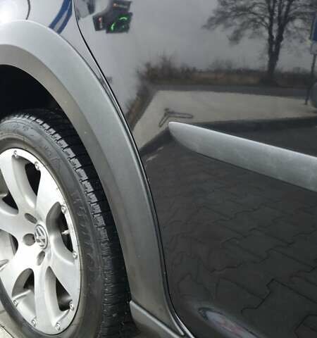 Чорний Фольксваген Туран, об'ємом двигуна 1.97 л та пробігом 240 тис. км за 7300 $, фото 7 на Automoto.ua