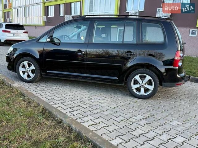 Чорний Фольксваген Туран, об'ємом двигуна 1.6 л та пробігом 178 тис. км за 7950 $, фото 9 на Automoto.ua