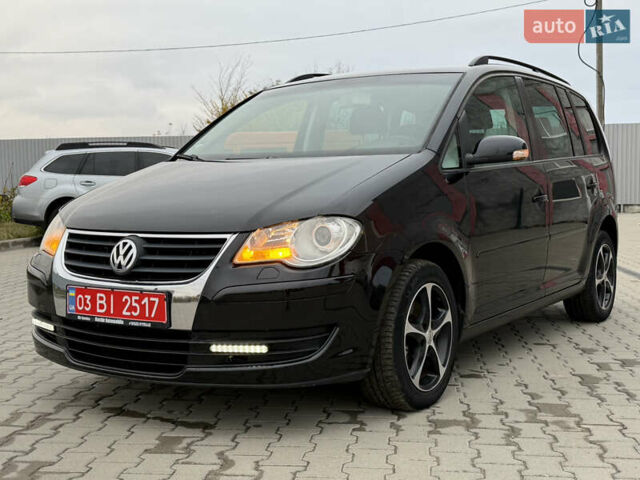 Чорний Фольксваген Туран, об'ємом двигуна 1.6 л та пробігом 201 тис. км за 7350 $, фото 12 на Automoto.ua