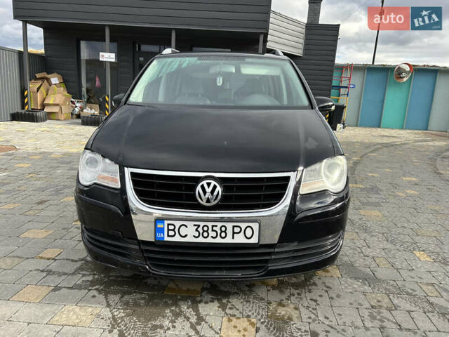 Чорний Фольксваген Туран, об'ємом двигуна 1.9 л та пробігом 285 тис. км за 7200 $, фото 1 на Automoto.ua