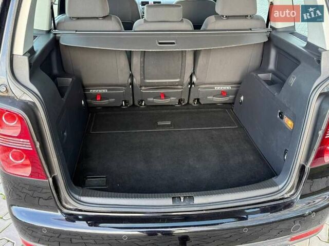 Чорний Фольксваген Туран, об'ємом двигуна 1.6 л та пробігом 178 тис. км за 7950 $, фото 34 на Automoto.ua