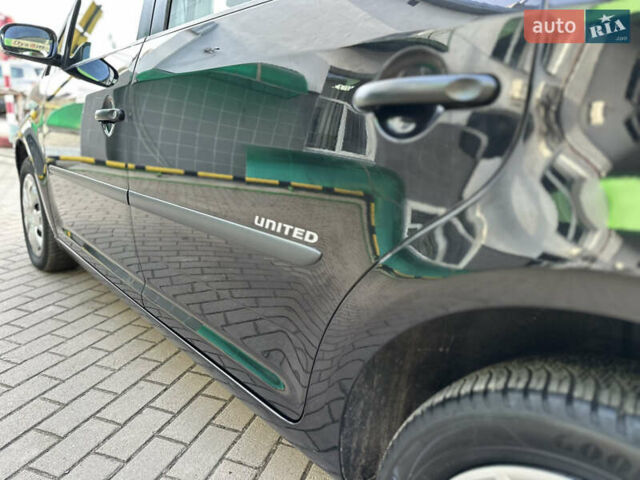 Черный Фольксваген Туран, объемом двигателя 1.6 л и пробегом 230 тыс. км за 7400 $, фото 29 на Automoto.ua