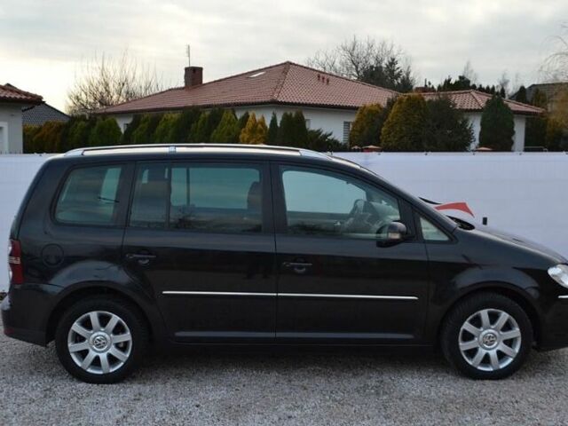 Черный Фольксваген Туран, объемом двигателя 2 л и пробегом 216 тыс. км за 5399 $, фото 10 на Automoto.ua