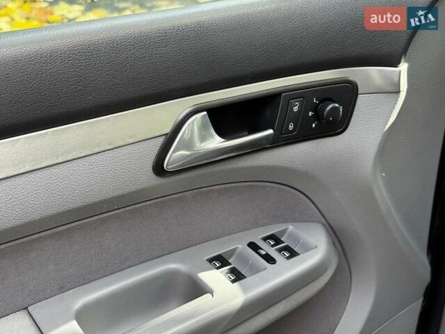 Фольксваген Туран 2007 в Киеве на Automoto.ua Черный Фольксваген Туран, объемом двигателя 1.4 л и пробегом 242 тыс. км за 6390 $, фото 13 на Automoto.ua