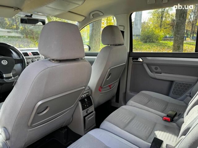 Фольксваген Туран 2007 в Киеве на Automoto.ua Черный Фольксваген Туран, объемом двигателя 1.4 л и пробегом 242 тыс. км за 6390 $, фото 18 на Automoto.ua