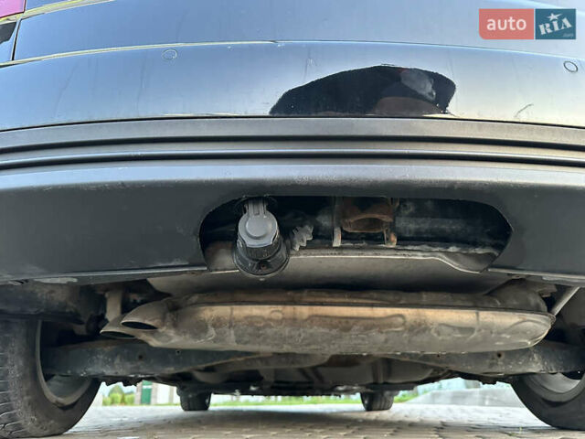 Чорний Фольксваген Туран, об'ємом двигуна 1.97 л та пробігом 270 тис. км за 8300 $, фото 25 на Automoto.ua