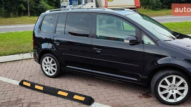 Черный Фольксваген Туран, объемом двигателя 1.97 л и пробегом 318 тыс. км за 6000 $, фото 34 на Automoto.ua