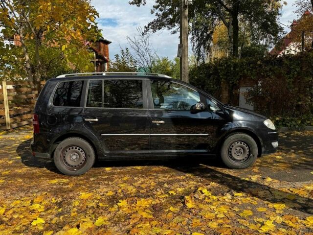 Чорний Фольксваген Туран, об'ємом двигуна 1.4 л та пробігом 242 тис. км за 6390 $, фото 5 на Automoto.ua