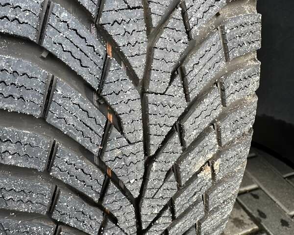 Чорний Фольксваген Туран, об'ємом двигуна 1.97 л та пробігом 313 тис. км за 7500 $, фото 21 на Automoto.ua