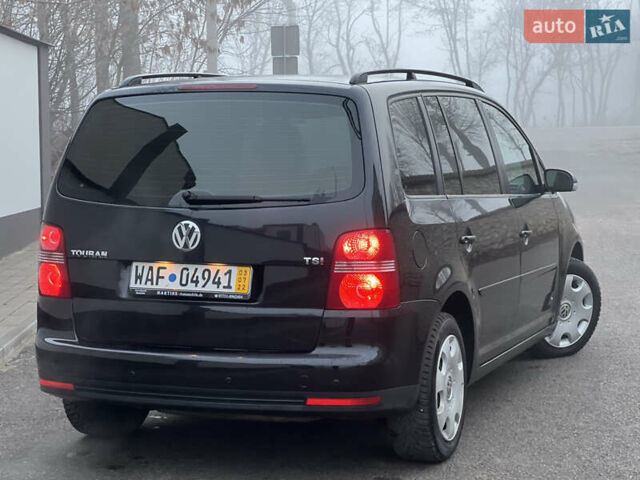 Черный Фольксваген Туран, объемом двигателя 2 л и пробегом 248 тыс. км за 6199 $, фото 55 на Automoto.ua