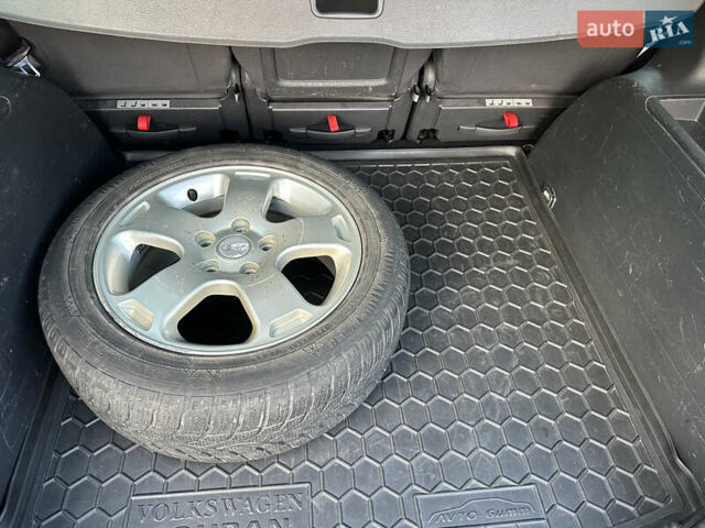 Чорний Фольксваген Туран, об'ємом двигуна 1.97 л та пробігом 270 тис. км за 8300 $, фото 34 на Automoto.ua