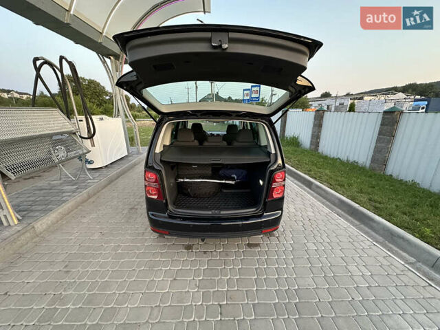 Чорний Фольксваген Туран, об'ємом двигуна 1.97 л та пробігом 270 тис. км за 8300 $, фото 14 на Automoto.ua