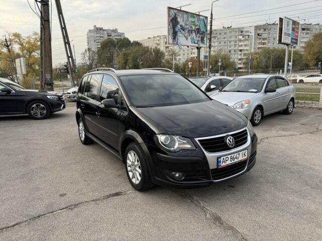Черный Фольксваген Туран, объемом двигателя 1.9 л и пробегом 278 тыс. км за 7100 $, фото 2 на Automoto.ua