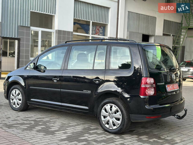Черный Фольксваген Туран, объемом двигателя 1.6 л и пробегом 230 тыс. км за 7400 $, фото 8 на Automoto.ua
