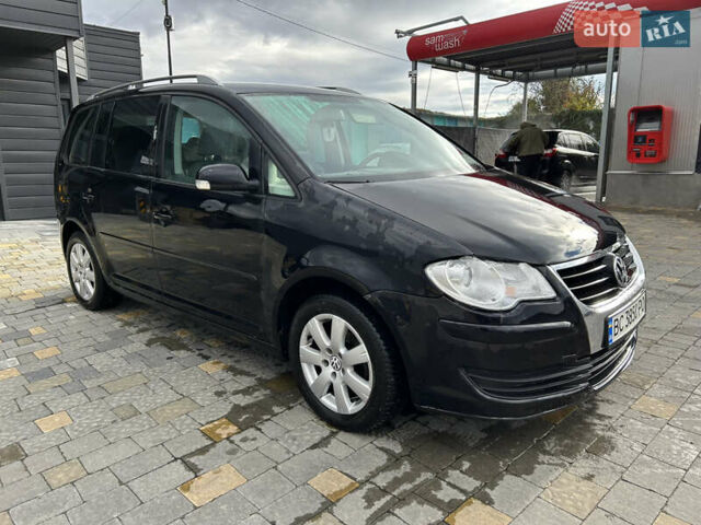 Чорний Фольксваген Туран, об'ємом двигуна 1.9 л та пробігом 285 тис. км за 7200 $, фото 2 на Automoto.ua