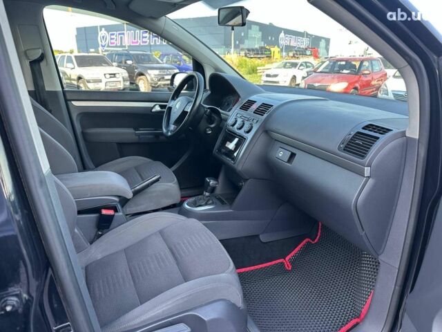 Черный Фольксваген Туран, объемом двигателя 2 л и пробегом 260 тыс. км за 7890 $, фото 27 на Automoto.ua