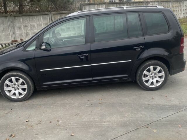 Чорний Фольксваген Туран, об'ємом двигуна 1.4 л та пробігом 178 тис. км за 6300 $, фото 1 на Automoto.ua